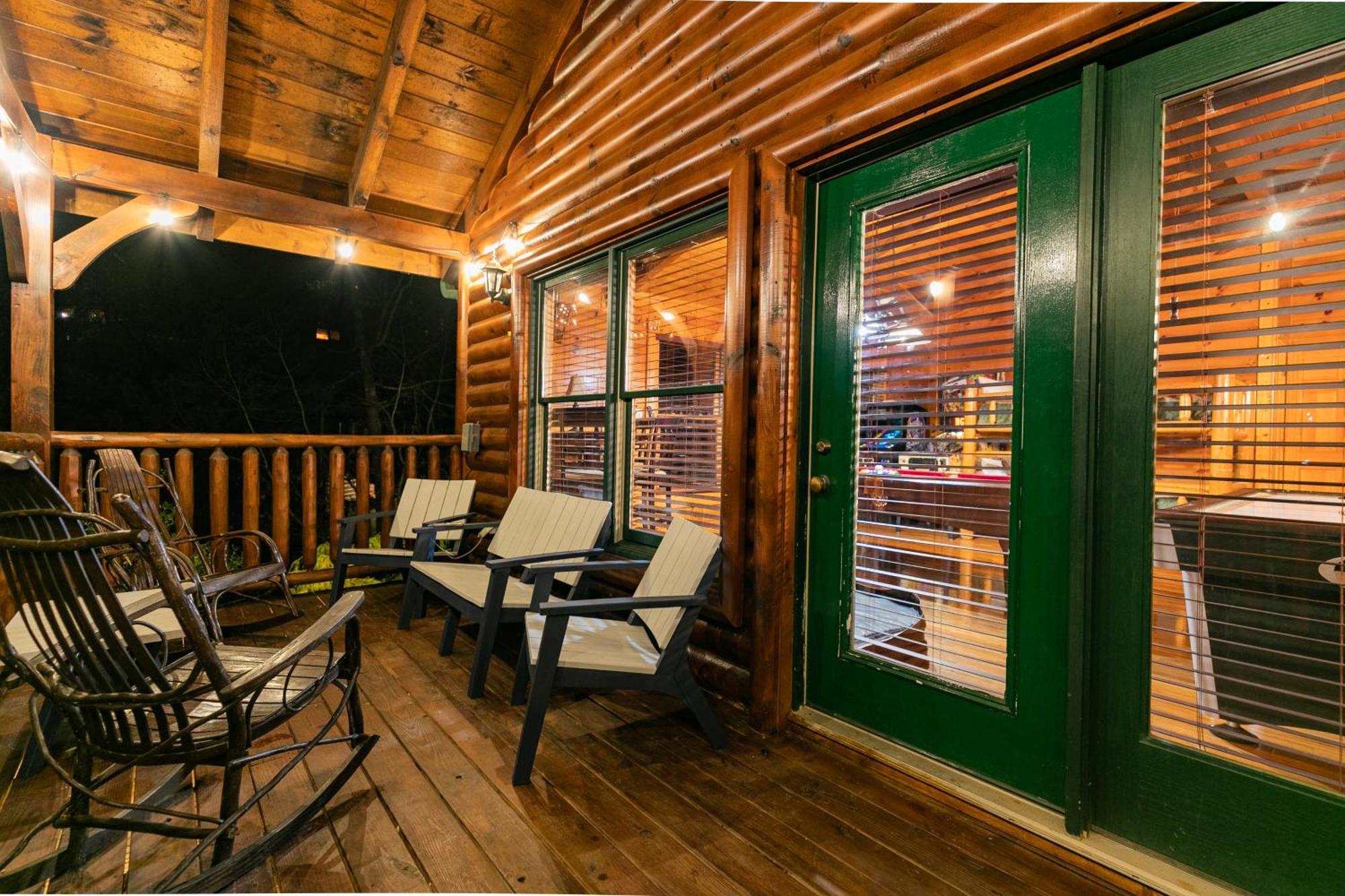 Spacious Resort Log Cabin, Easy Drive, Hot Tub, Arcade Gameroom, Mountain Vibe Gatlinburg Eksteriør bilde