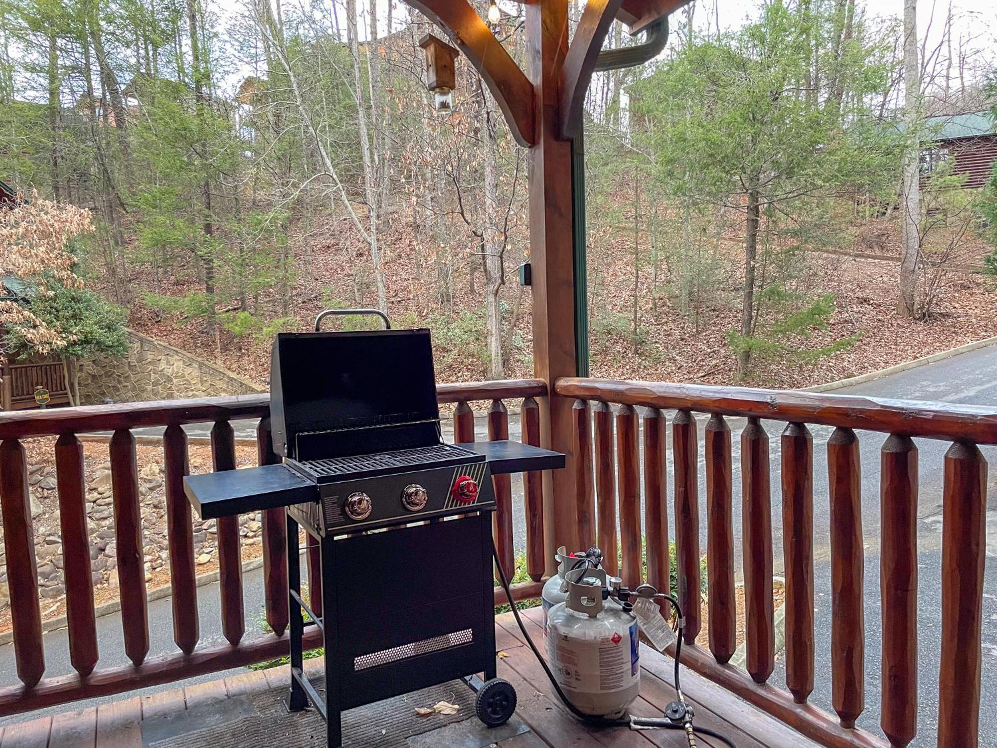 Spacious Resort Log Cabin, Easy Drive, Hot Tub, Arcade Gameroom, Mountain Vibe Gatlinburg Eksteriør bilde