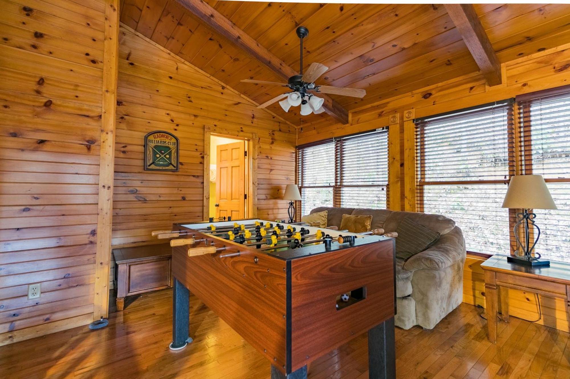 Spacious Resort Log Cabin, Easy Drive, Hot Tub, Arcade Gameroom, Mountain Vibe Gatlinburg Eksteriør bilde
